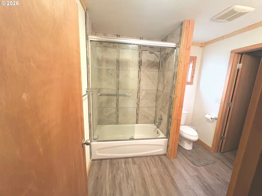 585 Hager St, Heppner, OR 97836 - #3