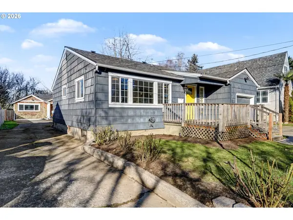 995 985 Garnet St Ne, Salem, OR 97301