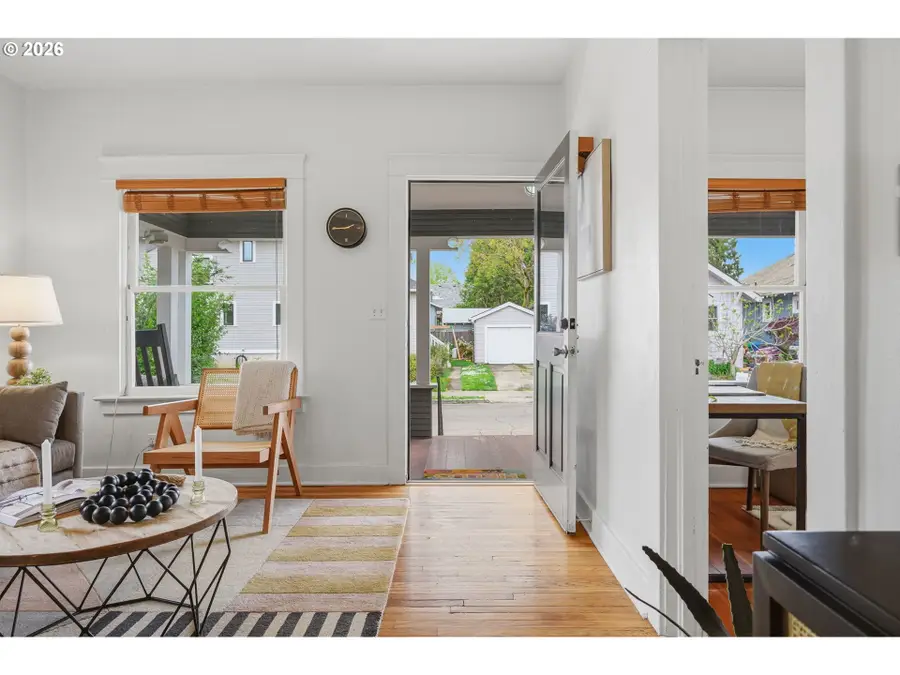 3716 SE Grant Ct, Portland, OR 97214 - #3