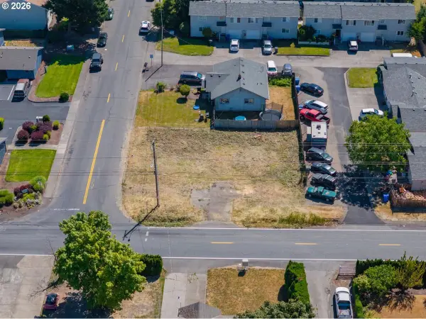 2580 Fisher Rd, Salem, OR 97305