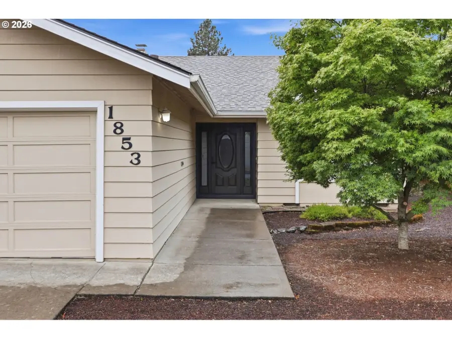 1853 Woodstock Cir Nw, Salem, OR 97304 - #2