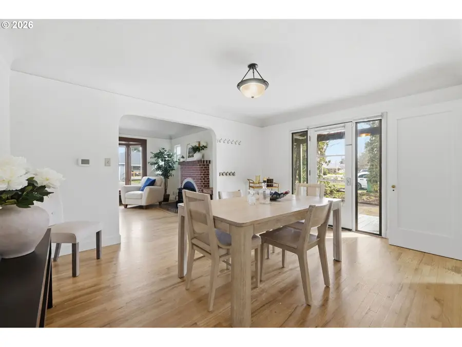 1314 Dalton Dr, Eugene, OR 97404 - #2