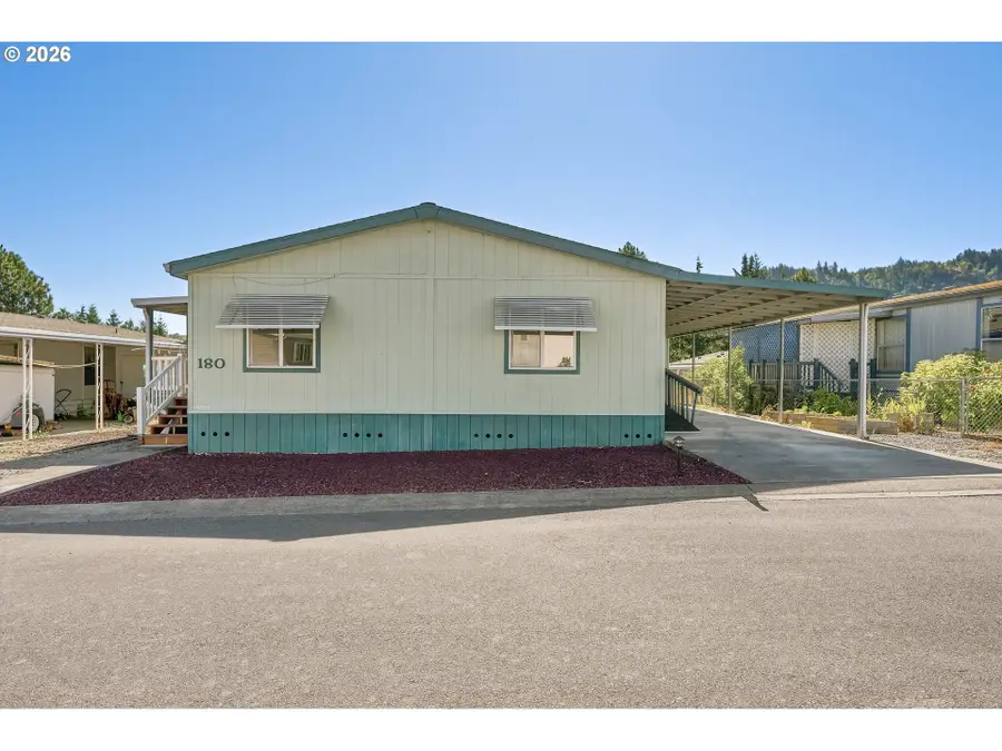 180 Twin Oaks Loop, Winston, OR 97496 - #2