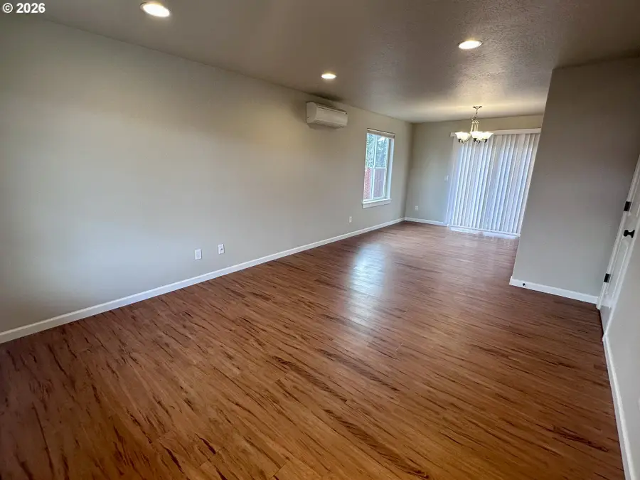 279 Lacasa St, Eugene, OR 97402 - #2