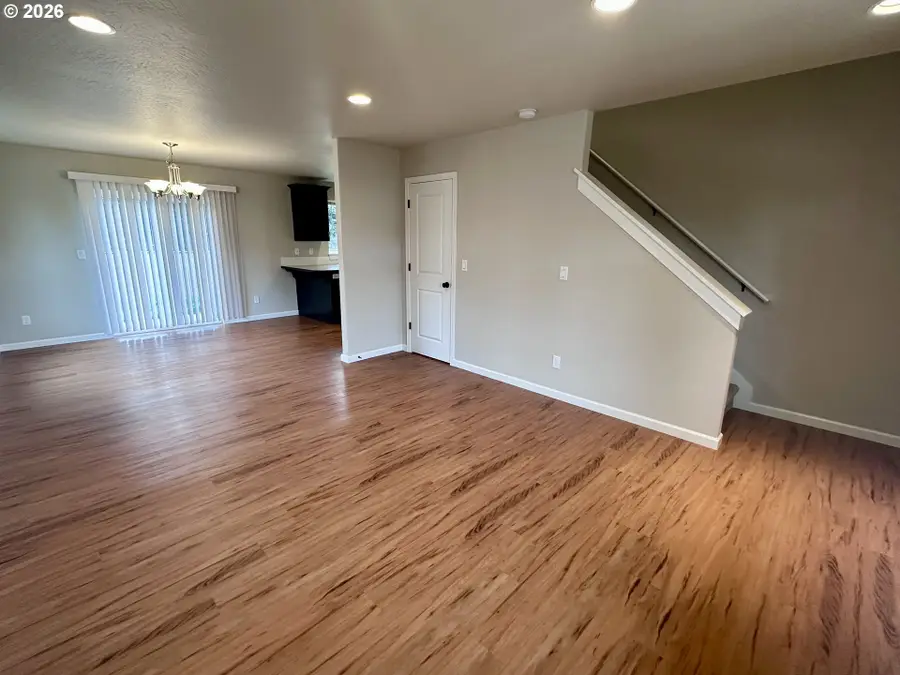 279 Lacasa St, Eugene, OR 97402 - #3