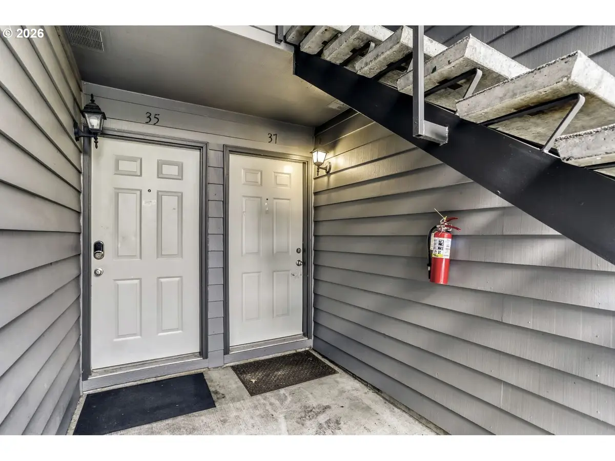 6745 SW Scholls Ferry Rd #37, Beaverton, OR 97008 - #1