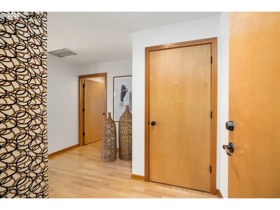 7910 SW 31st Ave #404, Portland, OR 97219 - #2