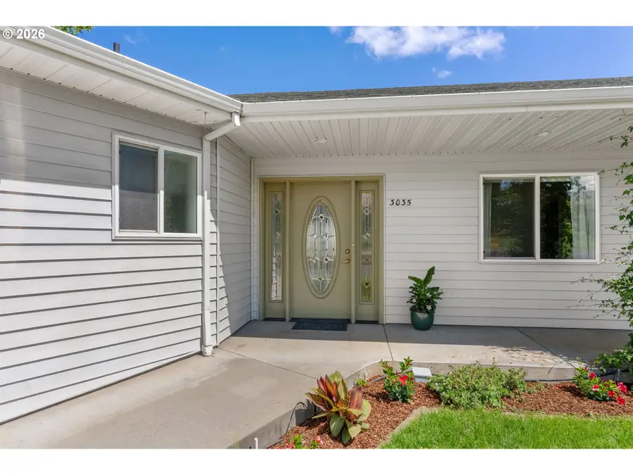 3035 E 12th St, The Dalles, OR 97058 - #3