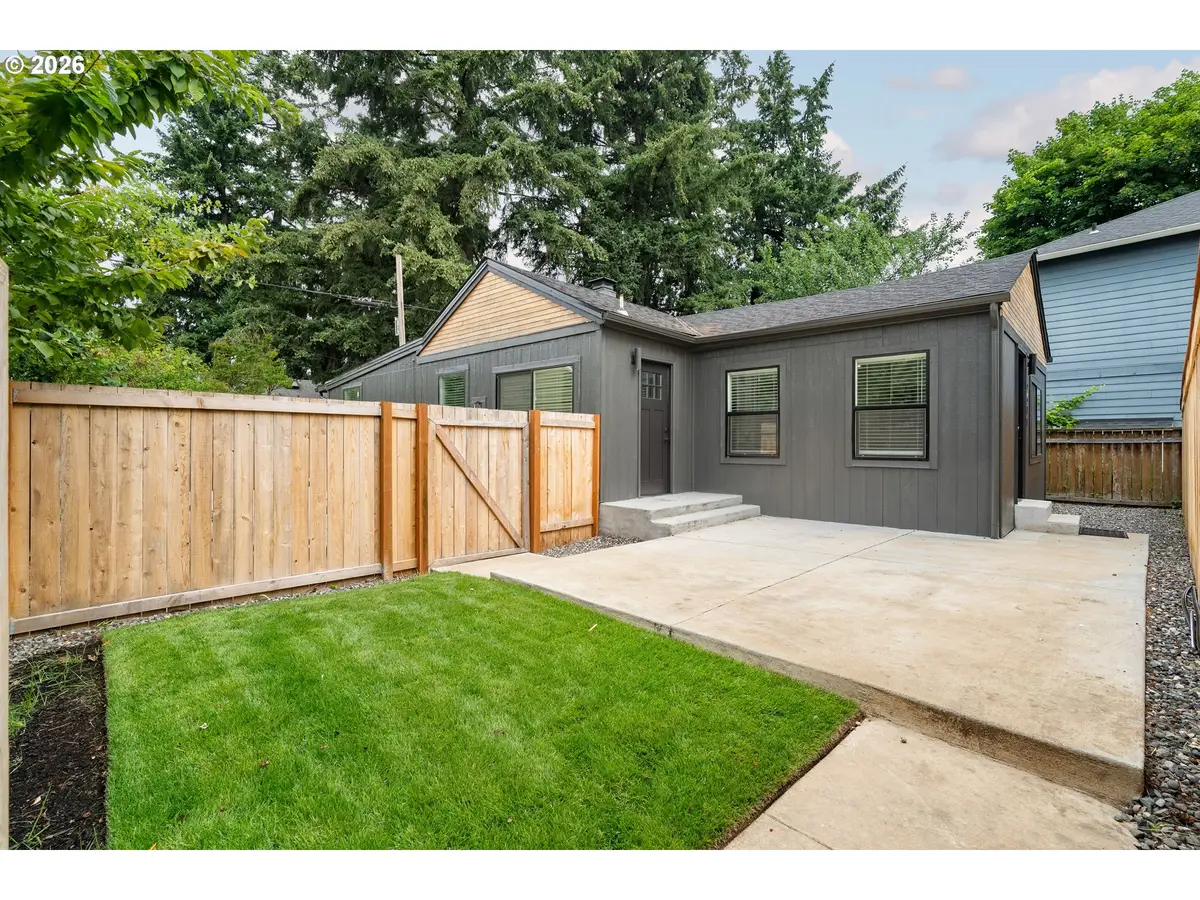 6411 NE 32nd Pl, Portland, OR 97211 - #1