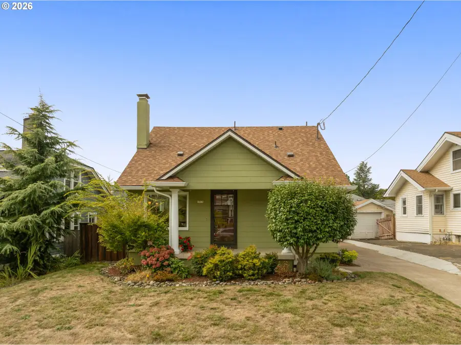 1915 SE 59th Ave, Portland, OR 97215 - #2