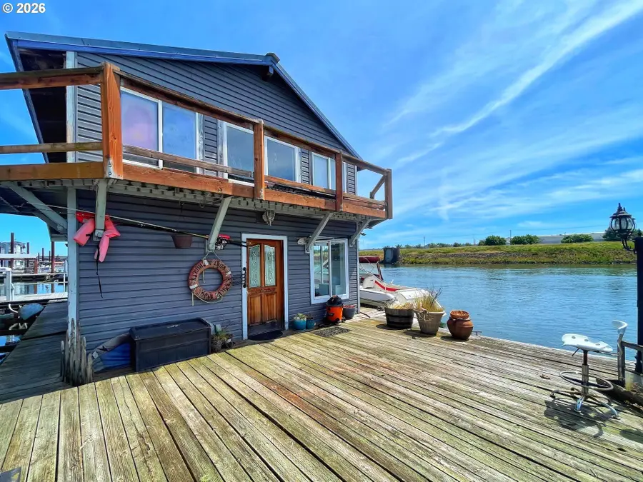 1819 N Jantzen Ave, Portland, OR 97217 - #3