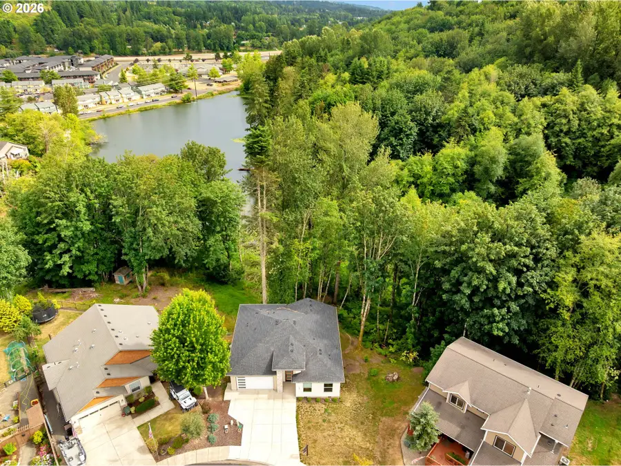 122 Surfview Dr, Kelso, WA 98626 - #2