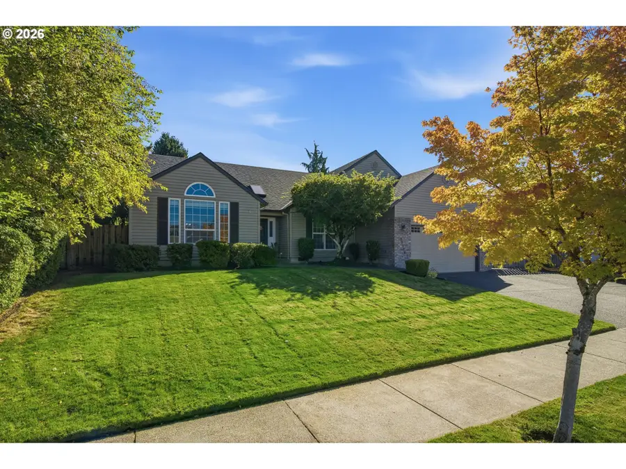 19404 Vincent Dr, Oregon City, OR 97045 - #2