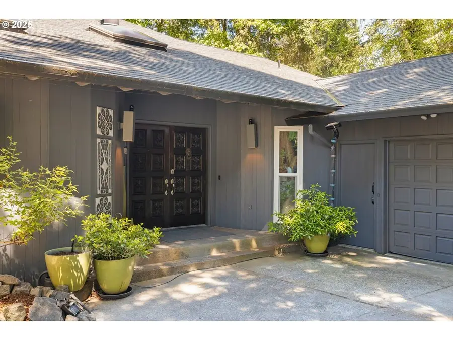 560 SE 59th Ct, Hillsboro, OR 97123 - #2