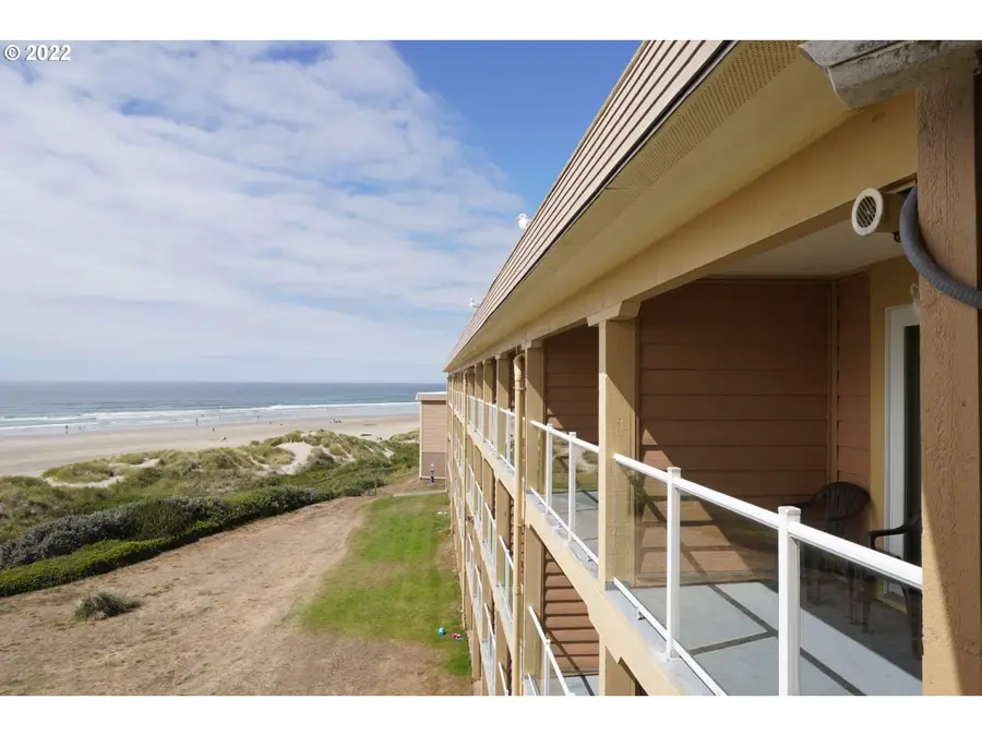 88416 1st Ave #401, Florence, OR 97439 - #2