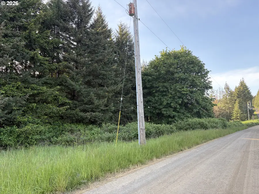 SW Regia Dr, Sheridan, OR 97378 - #2