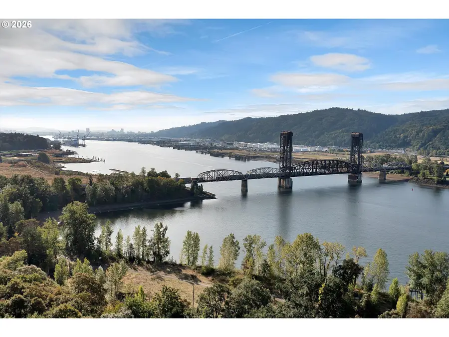 7545 N Edgewater Ave, Portland, OR 97203 - Image #2