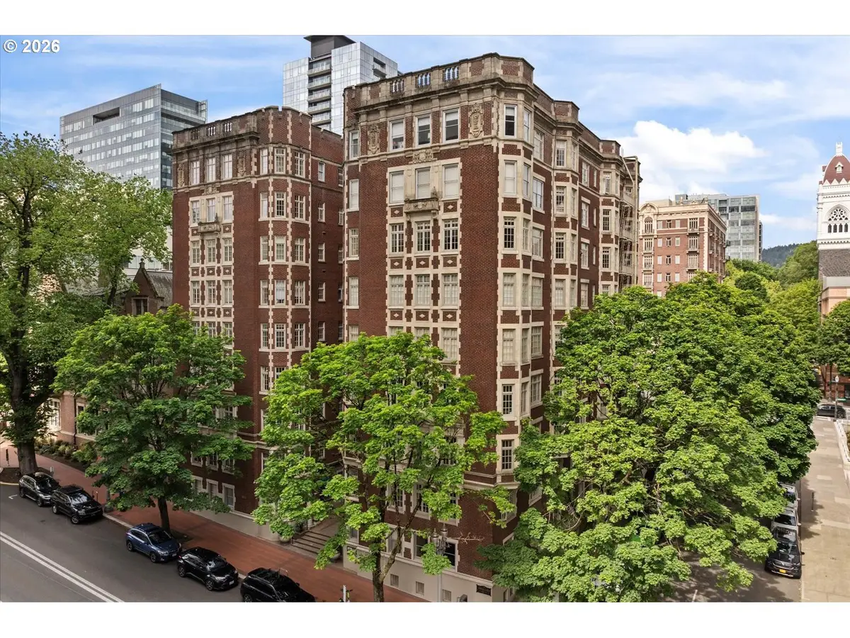 1209 SW 6th Ave, Portland, OR 97204 - #1