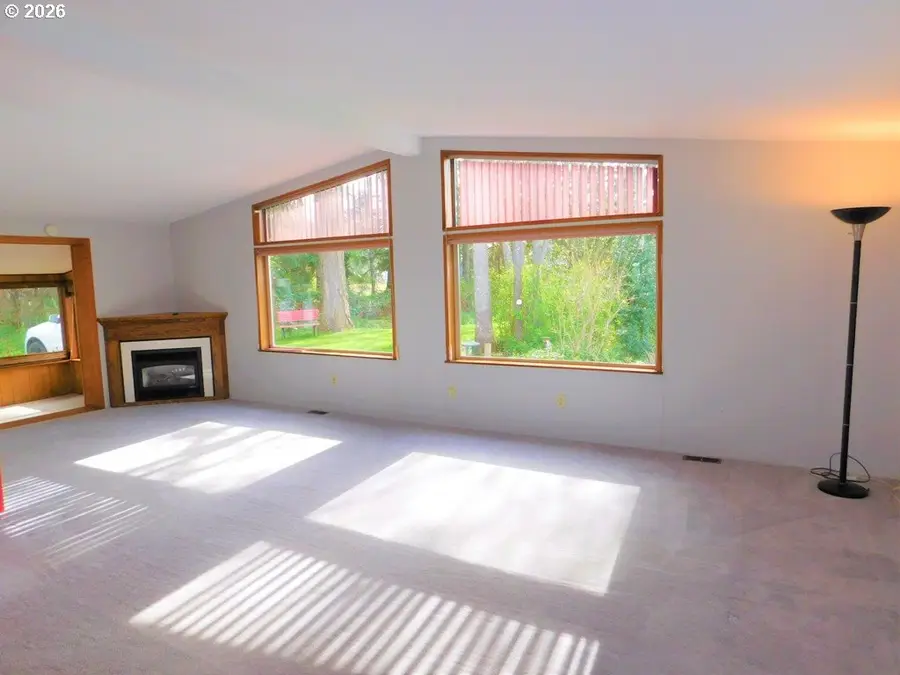 85623 Bradbury Ln, Eugene, OR 97405 - #3