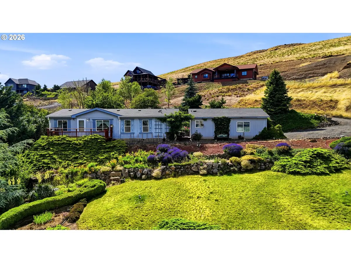 4720 Northwest Dr, Chenoweth, OR 97058 - #1