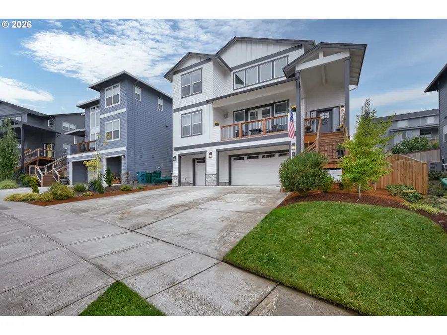 128 E Taylor Dr, Newberg, OR 97132 - #2