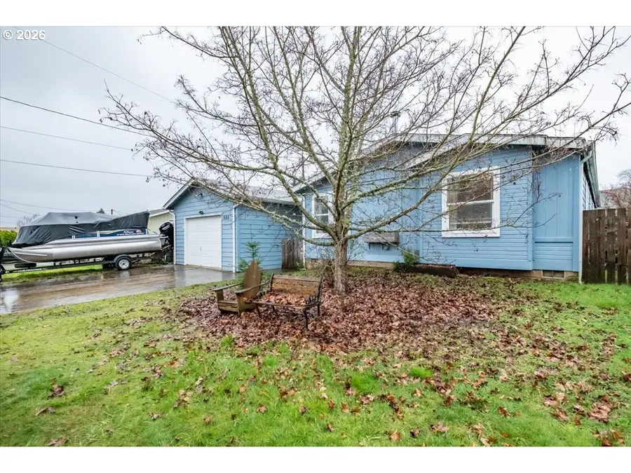 660 Wassom St, Lebanon, OR 97355 - #3