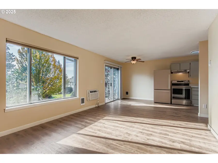 200 SW Florence Ave #C6, Gresham, OR 97080 - Image #2