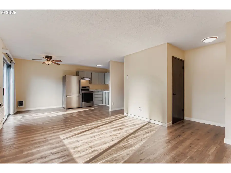 200 SW Florence Ave #C6, Gresham, OR 97080 - Image #3