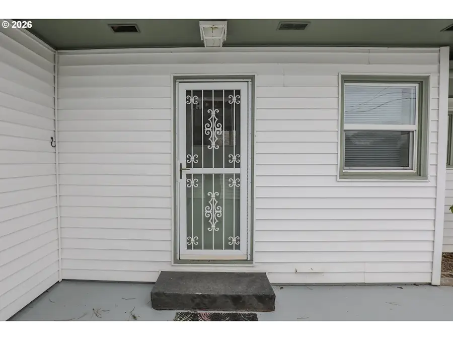 1528 NW Eden St, Roseburg, OR 97470 - #3