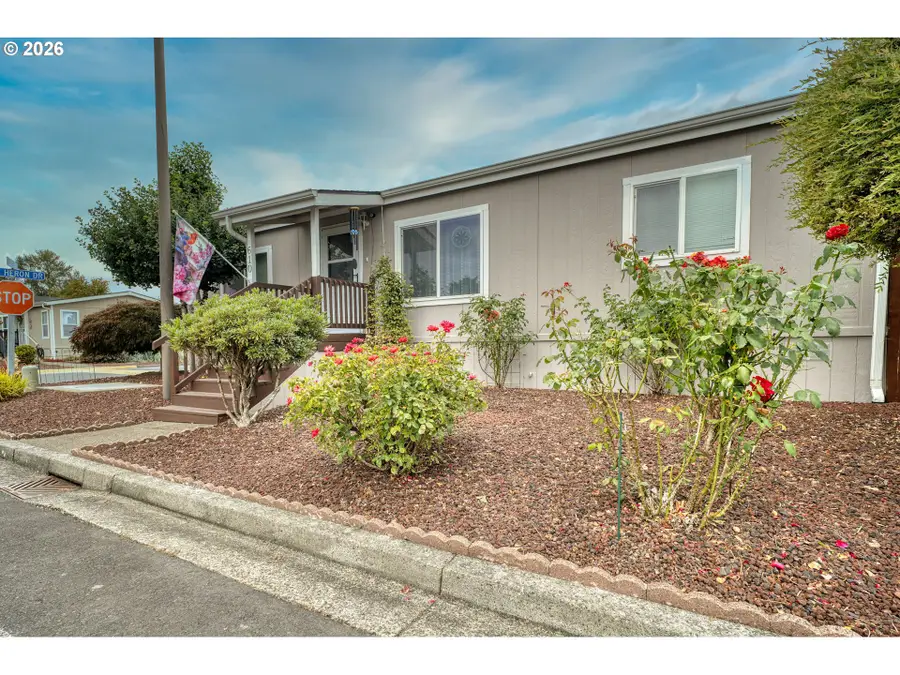 610 Egret Ln, Longview, WA 98632 - #2