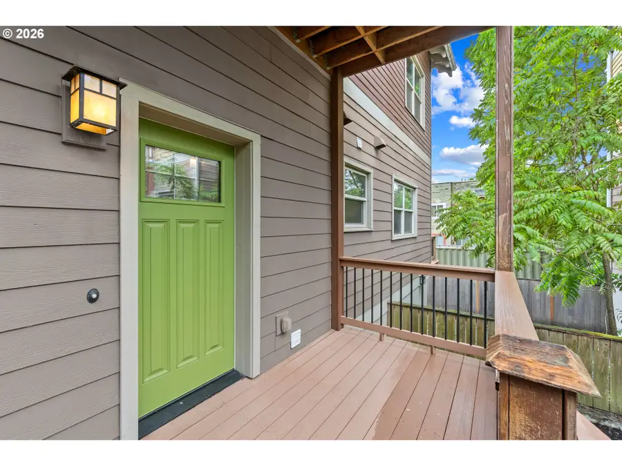 71 NE Graham St, Portland, OR 97212 - #2