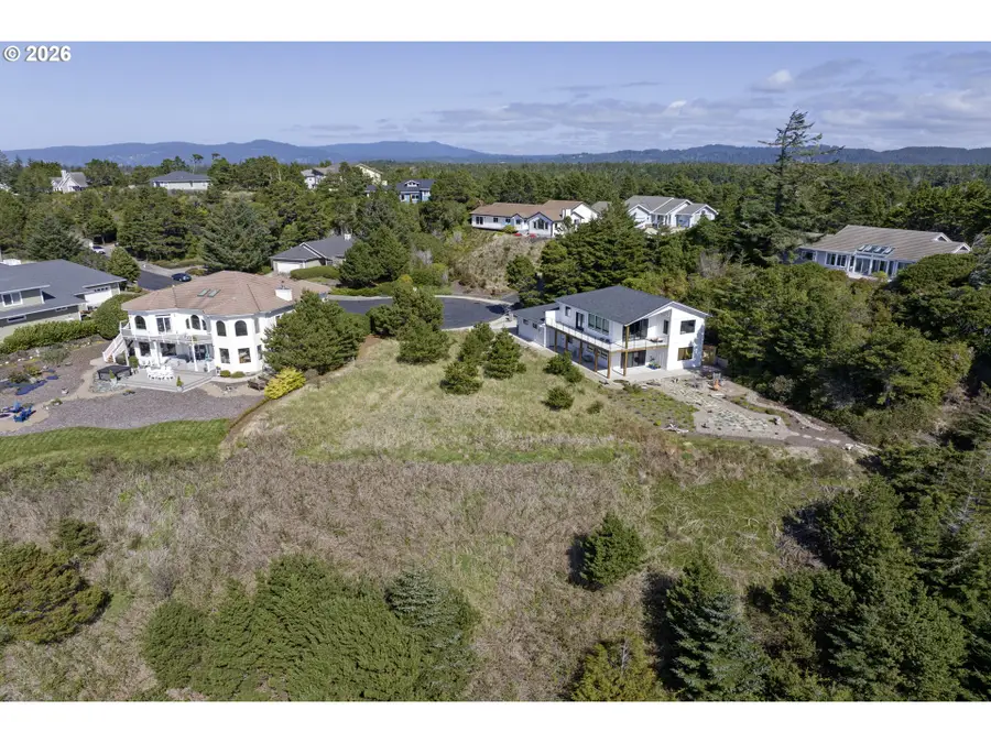 59 Shoreline Dr #59, Florence, OR 97439 - #3