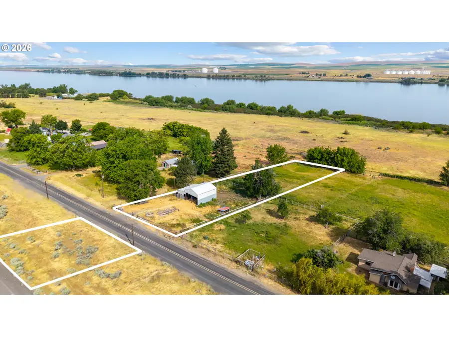 28459 Southshore Dr, Umatilla, OR 97882 - #2
