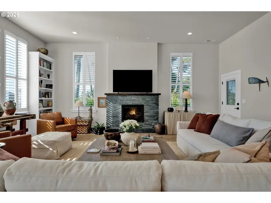 34 Bonnett Way, Florence, OR 97439 - #3