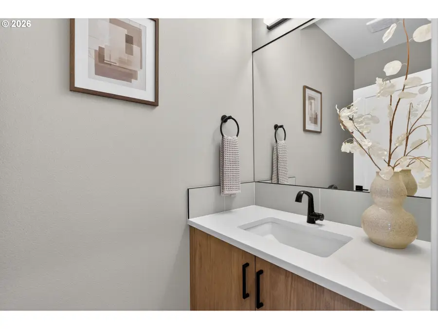 10907 SE Home Ave, Milwaukie, OR 97222 - Image #3