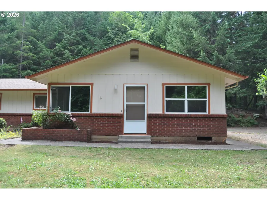 23776 Warthen Rd, Elmira, OR 97437 - #3