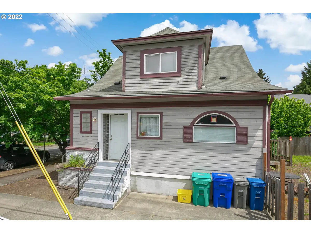 7927 N Fessenden St, Portland, OR 97203 - #1