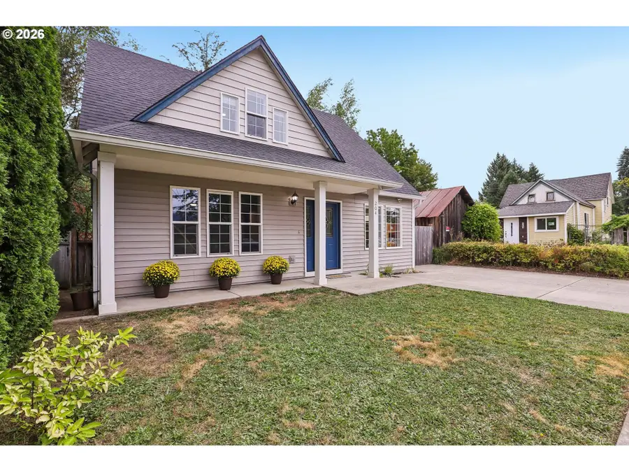 204 W Wilson St, Yacolt, WA 98675 - #2