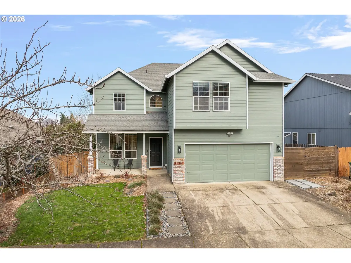 10907 SE Henderson Dr, Portland, OR 97266 - Image #1