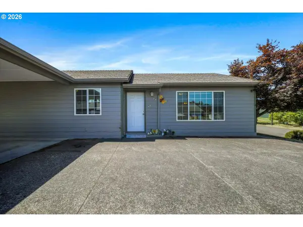 2523 E Main St, CottageGrove, OR 97424