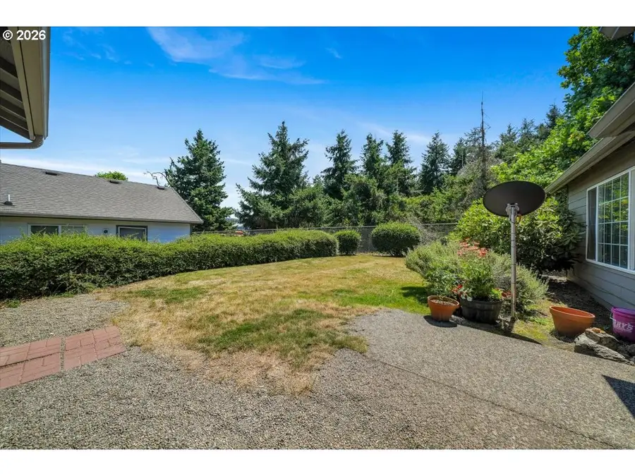 2523 E Main St, Cottage Grove, OR 97424 - #3