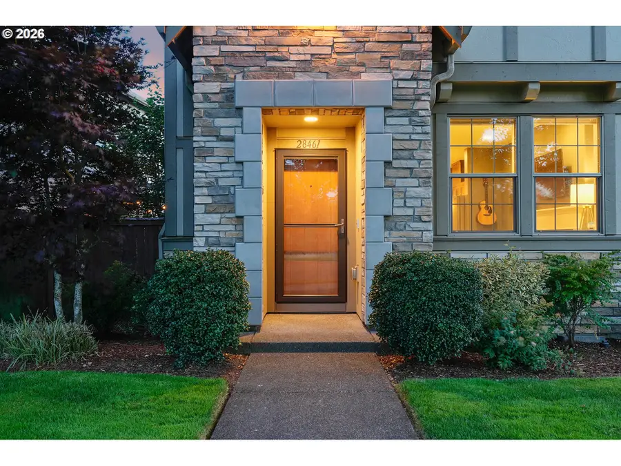 28461 SW Coffee Lake Dr, Wilsonville, OR 97070 - #3