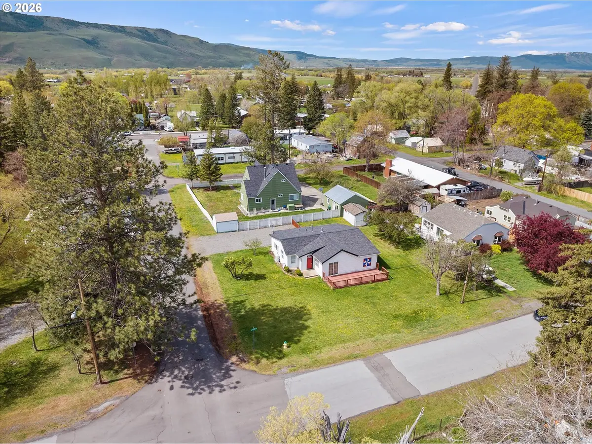 1020 N Bellwood Ave, Union, OR 97883 - #1