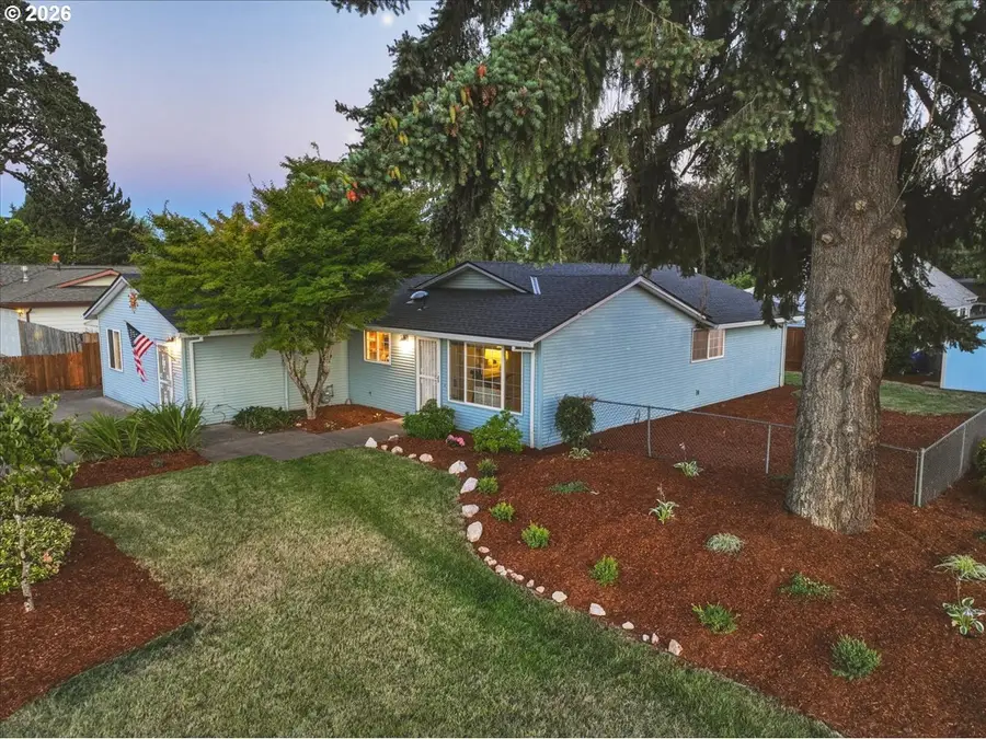 1531 S Dogwood St, Cornelius, OR 97113 - #2