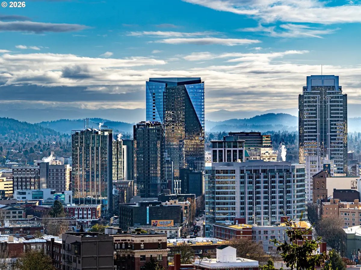 550 SW 10th Ave #2301, Portland, OR 97205 - #1