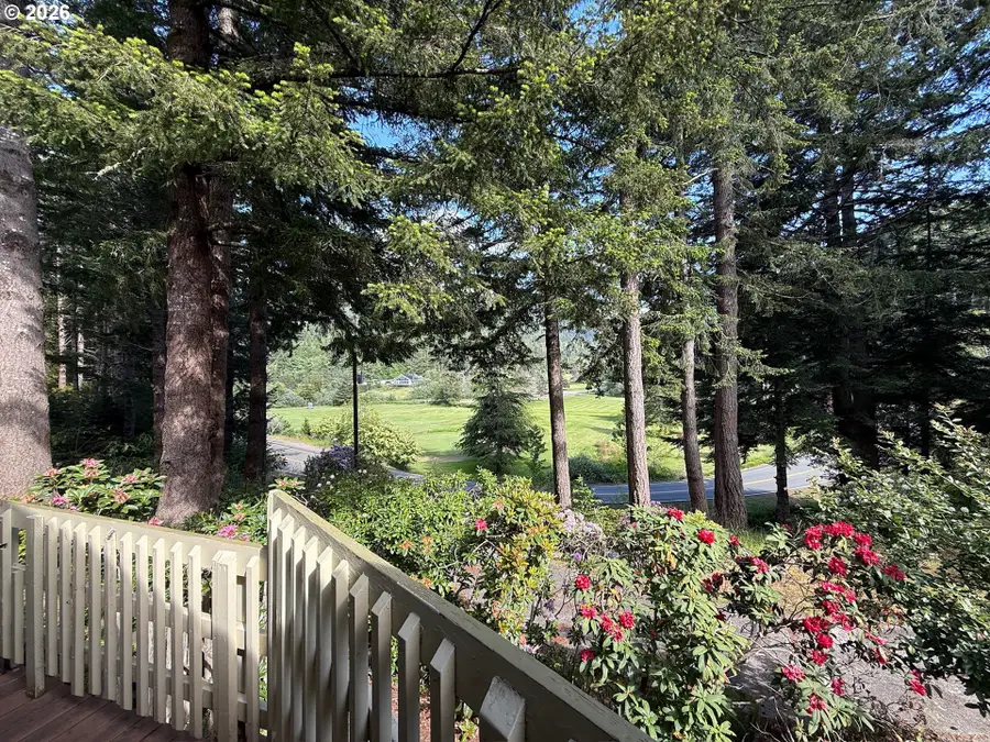 34446 Cedar Valley Rd, Gold Beach, OR 97444 - #2