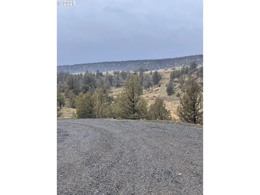 69900 NW Lower Valley Dr, Terrebonne, OR 97760 - Image #2