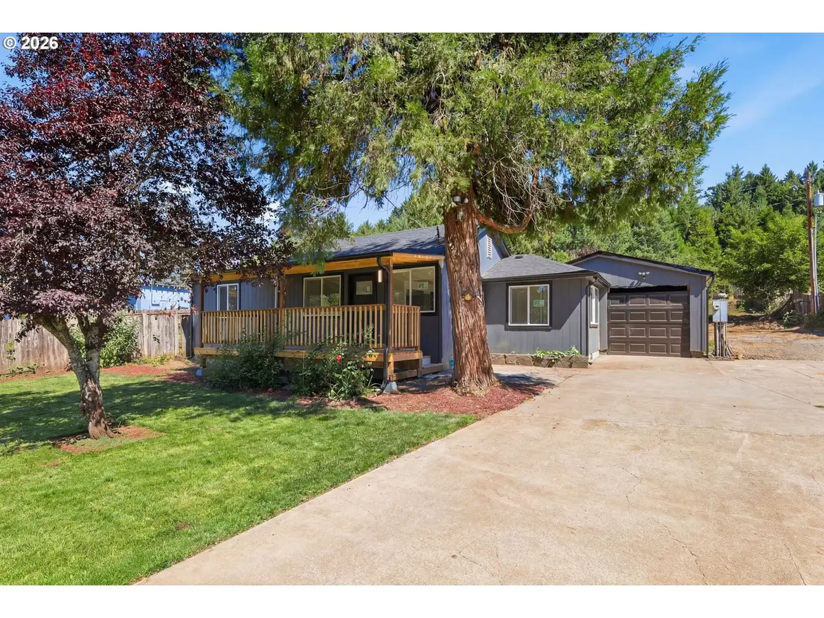 33719 Row River Rd, Cottage Grove, OR 97424 - #1