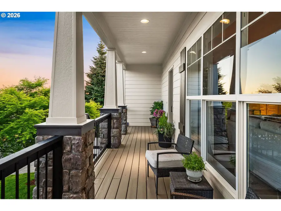 913 W Y St, Washougal, WA 98671 - #3