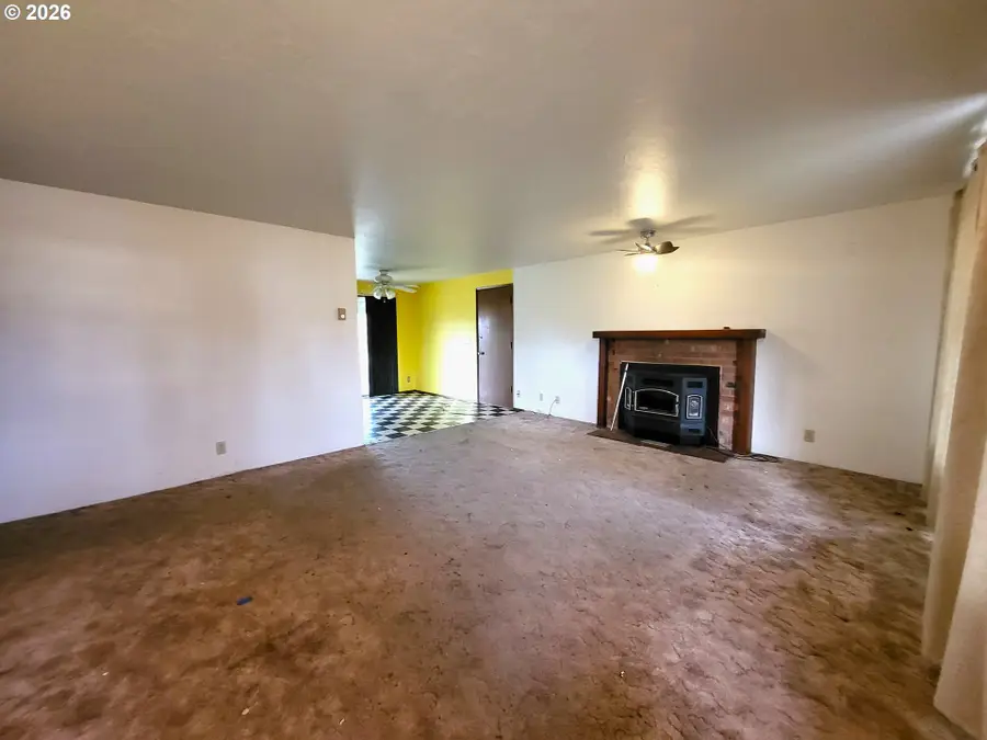 4498 Marcum Ln, Eugene, OR 97402 - Image #2